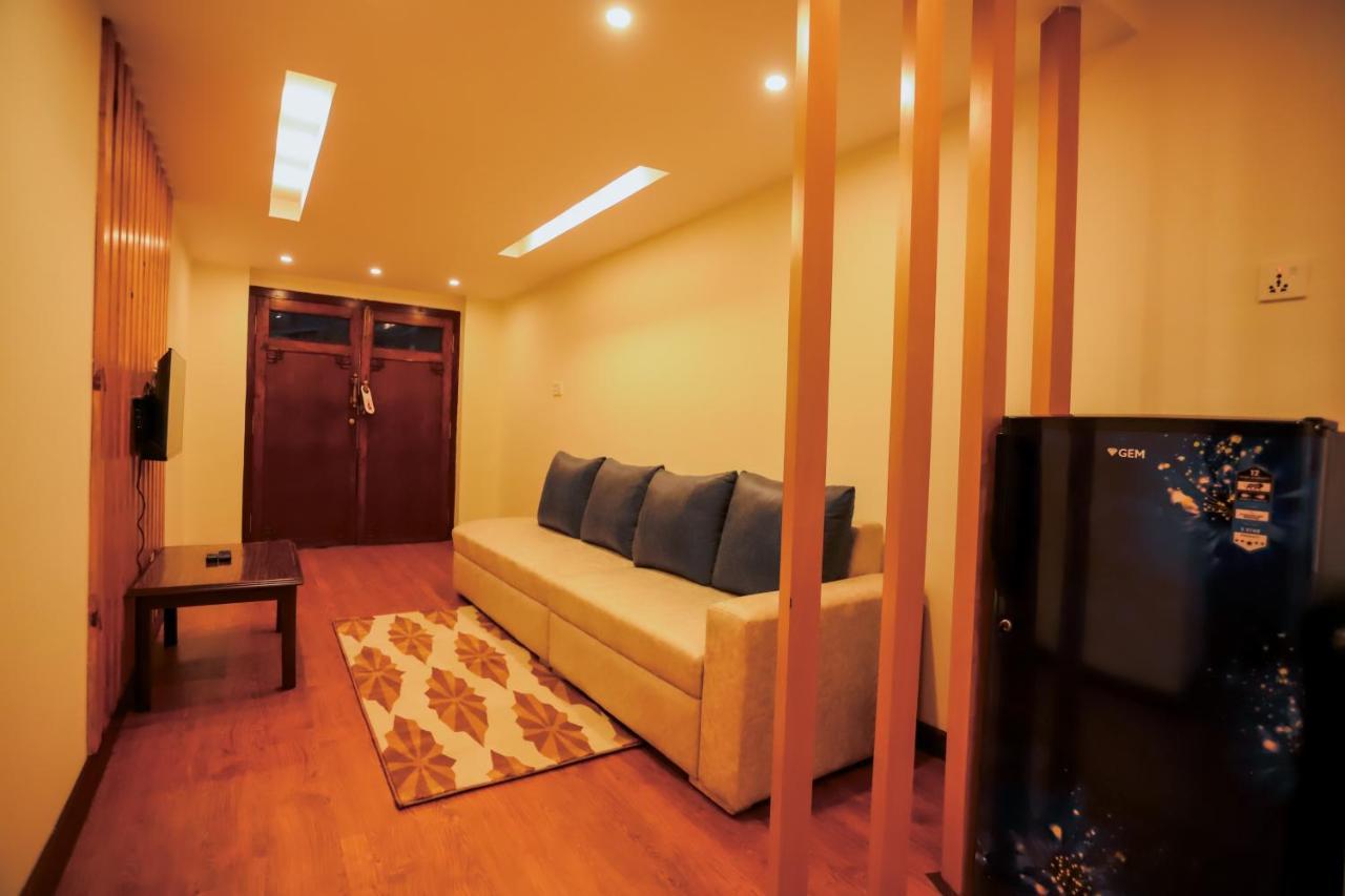 Kathmandu Business Hotel Exterior foto