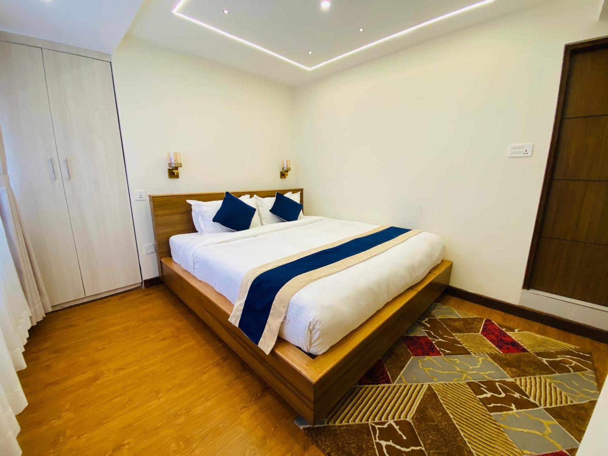 Kathmandu Business Hotel Exterior foto